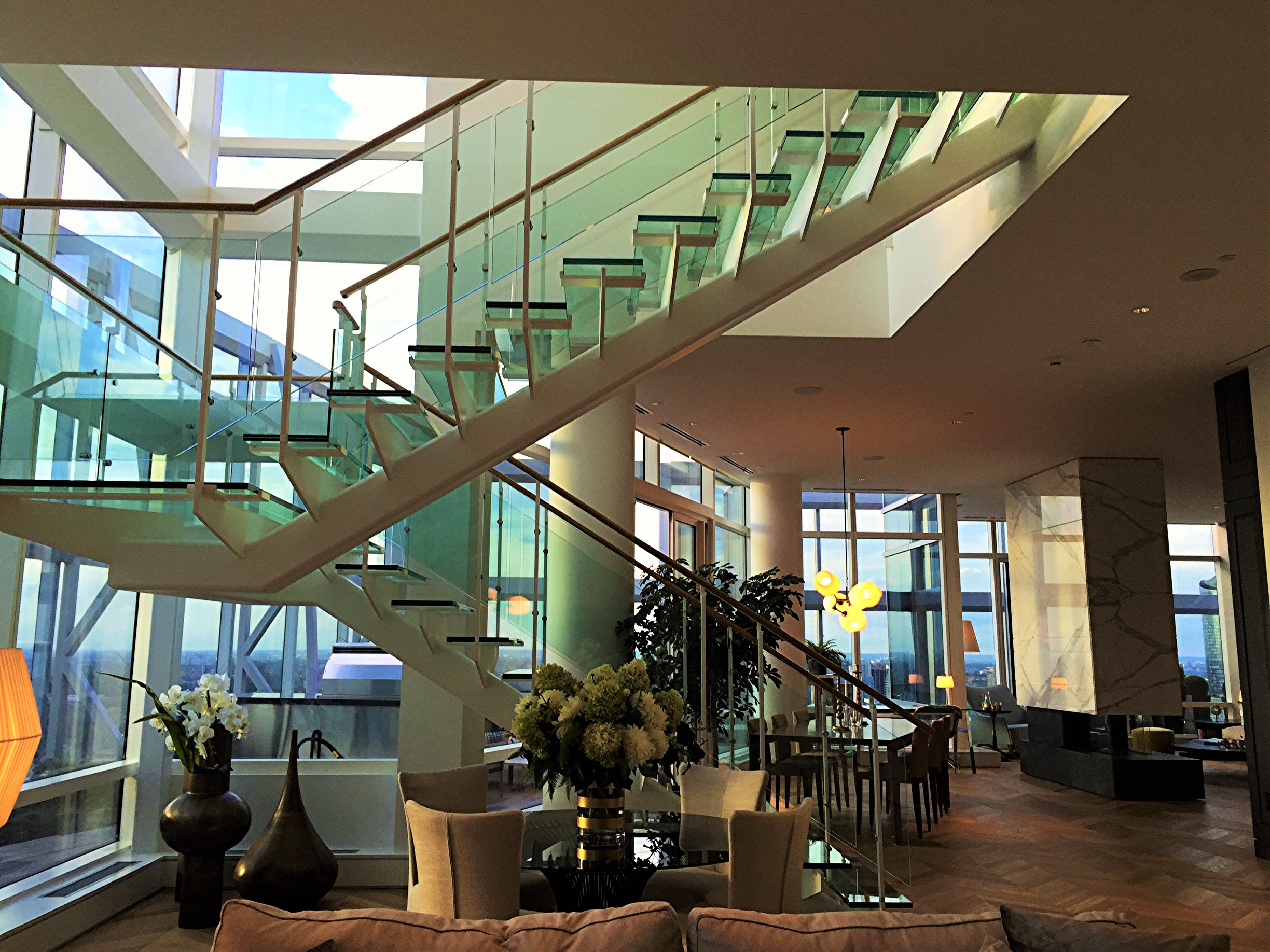 180 University Avenue Shangri La Residences Toronto Financial Shangri La Floating Glass Staircase Homes In